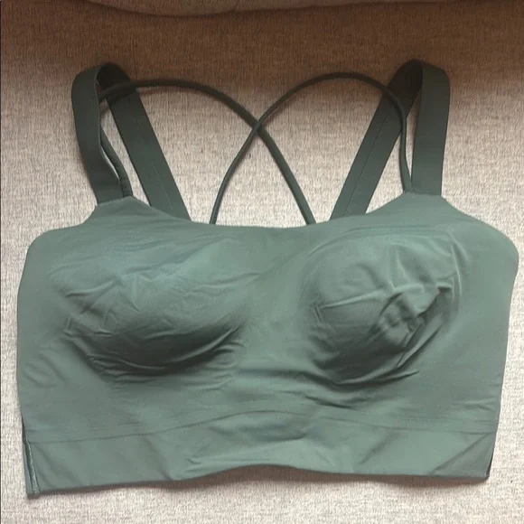 lululemon athletica Green Sports Bra - Picture 1 of 4